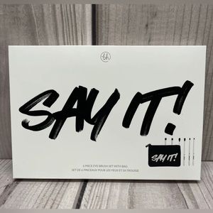 BH Cosmetics Say It! 6 Piece Eye Brush Set With Cosmetic Bag